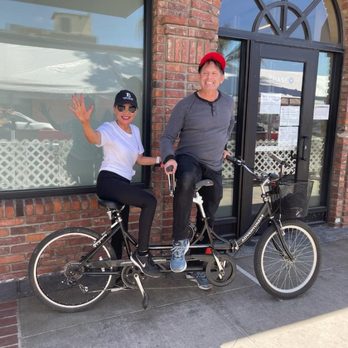 2 Wheels Deluxe - Scooter Tours Near Me - Long Beach, California