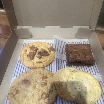 Insomnia Cookies - Desserts Near Me - Tucson, Arizona Insomnia Cookies - Desserts Near Me - Tucson, Arizona