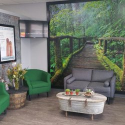 Explore Chiropractic - Waiting room