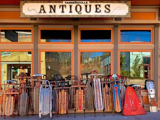 Tannersville Antique & Artisan Center by null