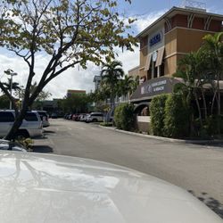 Harbor Shops Mall