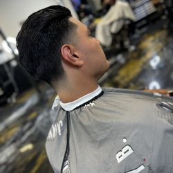 Head Liner’s Barbershop