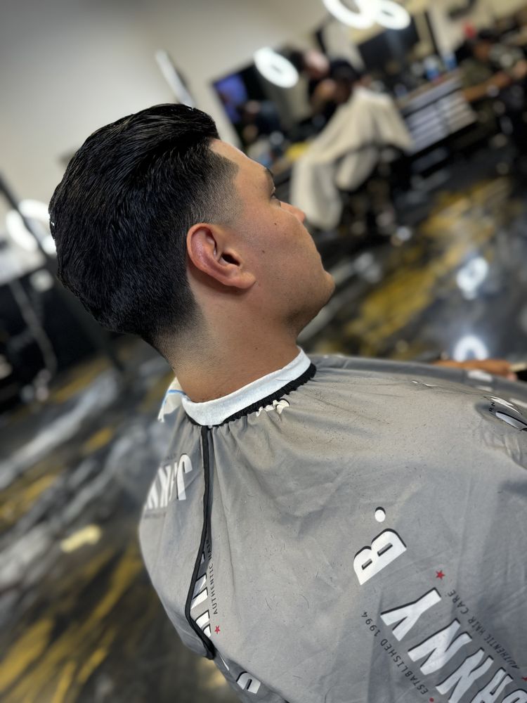 Head Liner’s Barbershop Logo