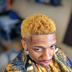 Mo The HairSurgeon - Banana head