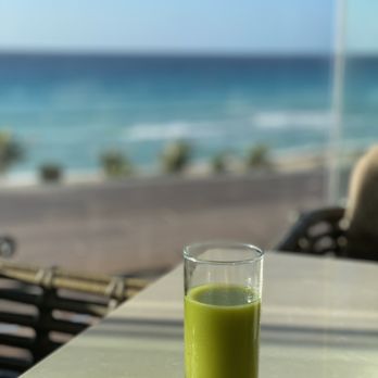 Royalton - Fresh pressed juice and breakfast views - Resorts Near Me - Cancún, ROO Royalton - Fresh pressed juice and breakfast views - Resorts Near Me - Cancún, ROO