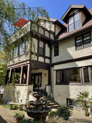 The Bacon Mansion Bed and Breakfast by null