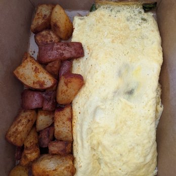 Cafe Sintra - Spinach & Goat Cheese omelette - New American Near Me - Sunriver, Oregon