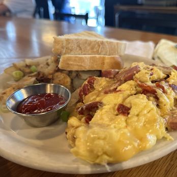 The Universal - Wild boar scramble - Breakfast & Brunch Near Me - Denver, Colorado