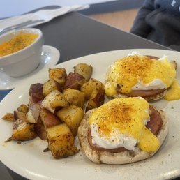 Eggs Benedict