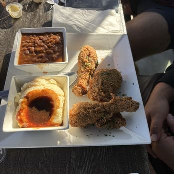 Georgia's Restaurant - Fried chicken & sides - Soul Food Near Me - Long Beach, California