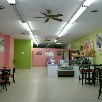 Paletaria Michoacana - Looks open but the doors are locked WTF, the picture is taken through the locked doors. - Ice Cream & Frozen Yogurt Near Me - Blue Island, Illinois Paletaria Michoacana - Looks open but the doors are locked WTF, the picture is taken through the locked doors. - Ice Cream & Frozen Yogurt Near Me - Blue Island, Illinois