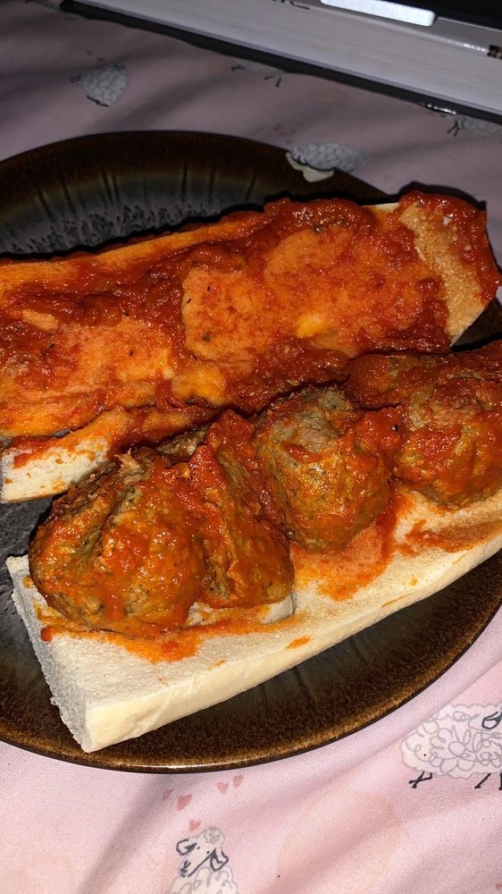 CHAPMAN’S FOOD AND SPIRITS 261 Photos & 349 Reviews 157 E New