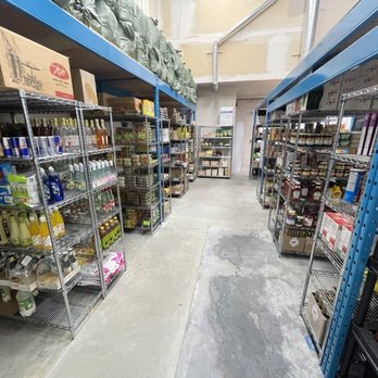 Vicinity Mart - the aisles of a grocery store - International Grocery Near Me - North Vancouver, British Columbia