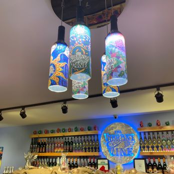The Vibrant Vine - Wineries Near Me - Kelowna, British Columbia