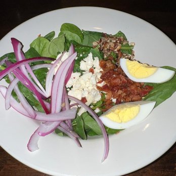 Backstreets Grill - Spinach Salad! - New American Near Me - Columbia, South Carolina Backstreets Grill - Spinach Salad! - New American Near Me - Columbia, South Carolina