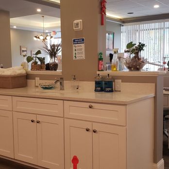 Beauty Max Studio - New facilities. Extremely clean and friendly. All new. Convenient on east side. - Skin Care Near Me - Bloomington, Indiana Beauty Max Studio - New facilities. Extremely clean and friendly. All new. Convenient on east side. - Skin Care Near Me - Bloomington, Indiana