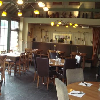 The Harrow - Conservatory - Pubs Near Me - Tonbridge, KEN