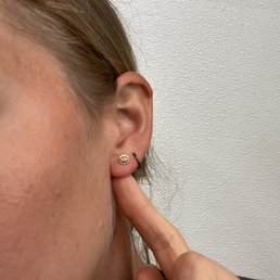 Double piercing from Lucy! Double piercing from Lucy!