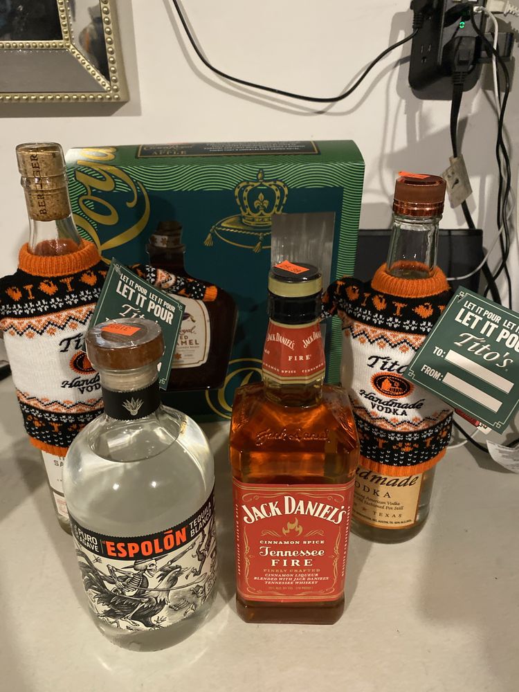 GM Liquor Logo