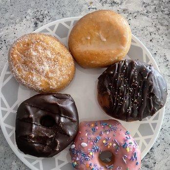 Hana's Donuts - donuts - Donuts Near Me - Kansas City, Kansas