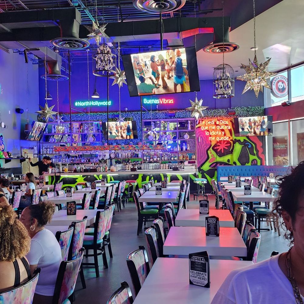 Kalaveras - Inside - Cocktail Bars Near Me - Hollywood, California