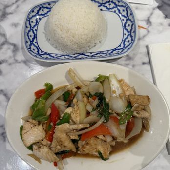 Niyom Thai Kitchen - Entree: Thai Basil Sauce - Thai Near Me - Flushing, New York Niyom Thai Kitchen - Entree: Thai Basil Sauce - Thai Near Me - Flushing, New York