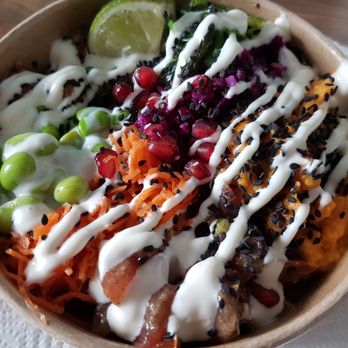 Maui Poké Guys - Classic Lachs mit Maracuja Mayo außer Haus - Hawaiian Near Me - Hamburg, HH Maui Poké Guys - Classic Lachs mit Maracuja Mayo außer Haus - Hawaiian Near Me - Hamburg, HH