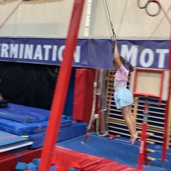 Head Over Heels Athletic Arts