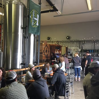 Thunder Island Brewing - Breweries Near Me - Cascade Locks, Oregon Thunder Island Brewing - Breweries Near Me - Cascade Locks, Oregon