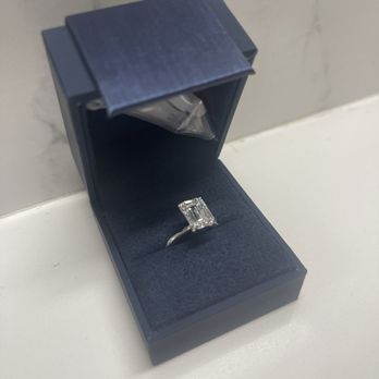 Michael Alan Jewelers - Jewelry Near Me - Lake Forest, California Michael Alan Jewelers - Jewelry Near Me - Lake Forest, California