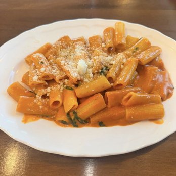 Ospi Costa Mesa - Spicy rigatoni alla vodka - Pizza Near Me - Costa Mesa, California
