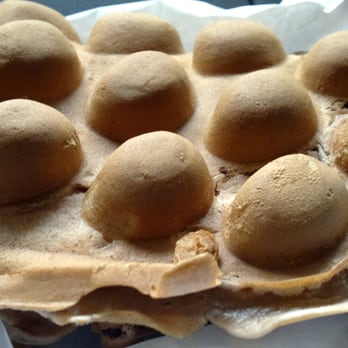 Bubble Queen - Taro filled bubble waffle - Bubble Tea Near Me - Richmond, British Columbia