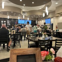 Cafe on Main - Cute cafe!