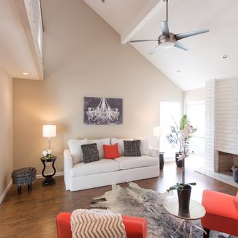KLM Home Staging & Redesign - Living Area - Home Staging Near Me KLM Home Staging & Redesign - Living Area - Home Staging Near Me