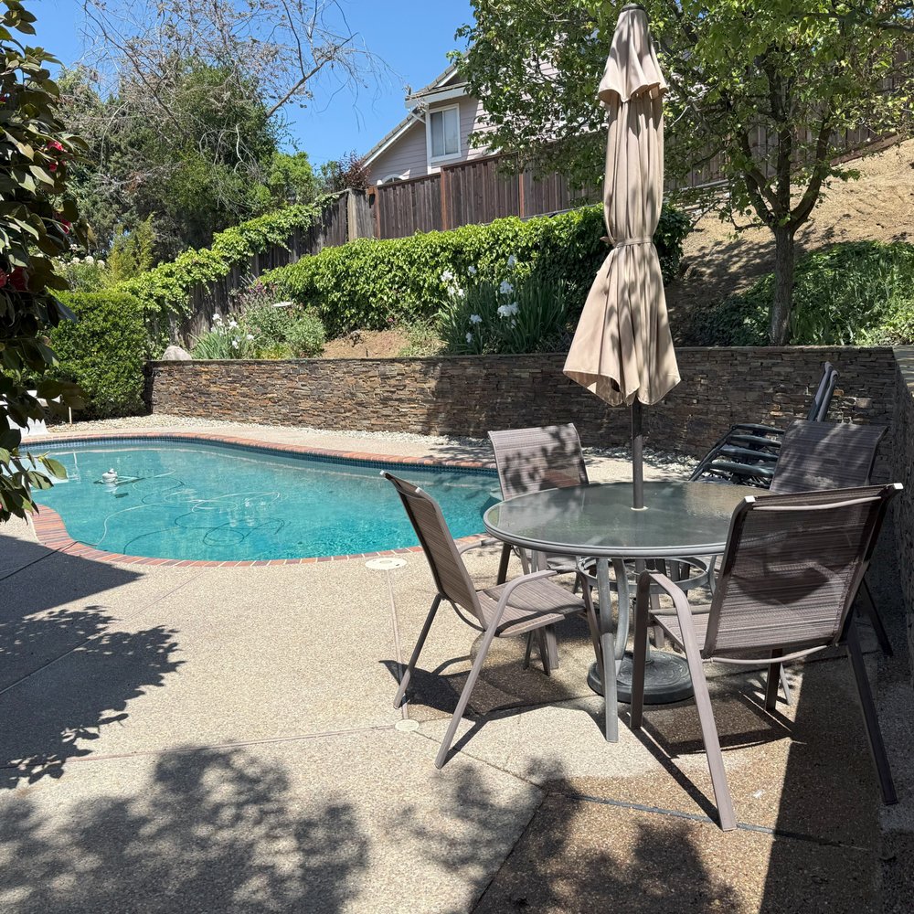 Geico Builders - Backyard Retaining Wall - Decks & Railing Near Me - Oakland, California Geico Builders - Backyard Retaining Wall - Decks & Railing Near Me - Oakland, California