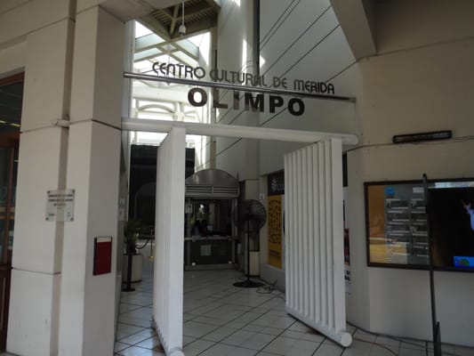 Olimpo Cultural Center by null