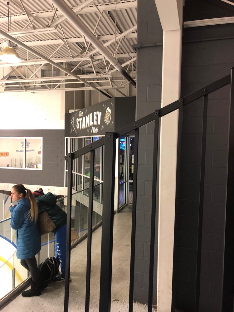 JOHNNY’S ICEHOUSE WEST Updated September 2024 17 Photos & 27 Reviews 2550 W Madison St