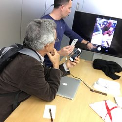 Apple Store - Montreal - Les Ateliers Gratuits Apple sont vraiment des séances Astucieuses et Real!  hi-5 !