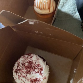 Farine Baking - Ubereat the red velvet cake and salt caramel cupcake. Moist and huge - Burgers Near Me - Glen Oaks, New York