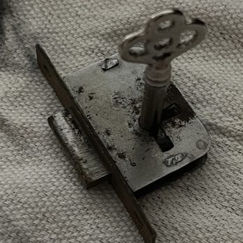 NLV Lock & Safe - Desk lock with new keys - Keys & Locksmiths Near Me NLV Lock & Safe - Desk lock with new keys - Keys & Locksmiths Near Me