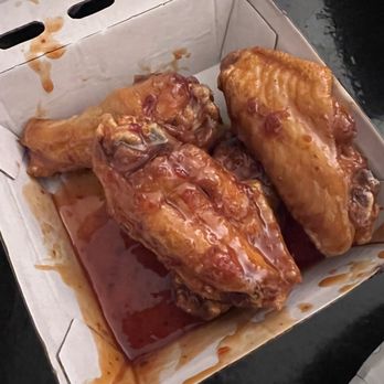 Buffalo Wild Wings - Chicken Wings Near Me - Ballwin, Missouri Buffalo Wild Wings - Chicken Wings Near Me - Ballwin, Missouri