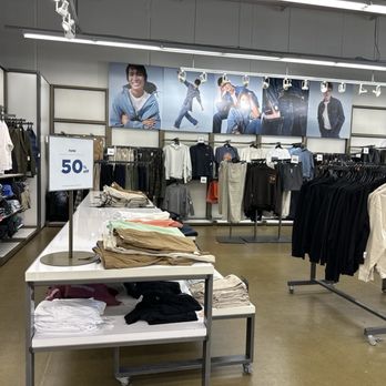 Old Navy - Men's Clothing Near Me - Vacaville, California