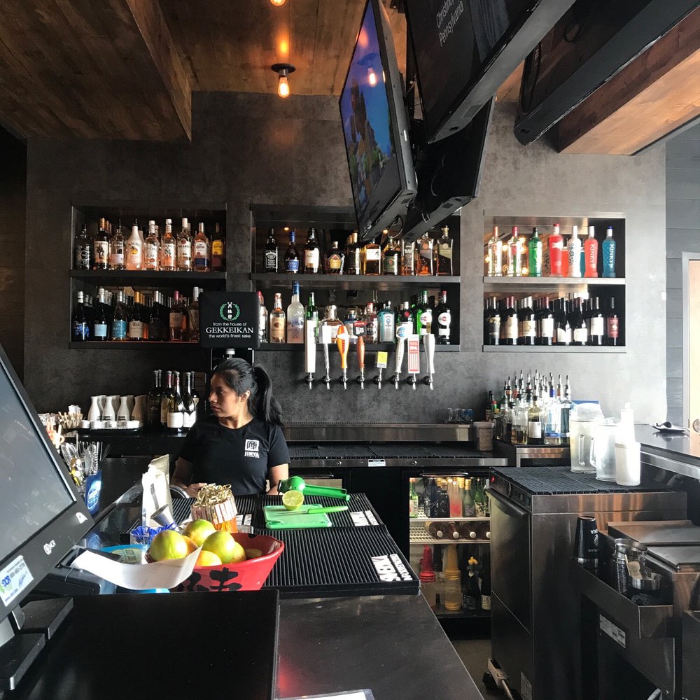 The bar!! The bar!!