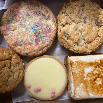 Fluff Bake Bar - Bakeries Near Me - Houston, Texas Fluff Bake Bar - Bakeries Near Me - Houston, Texas
