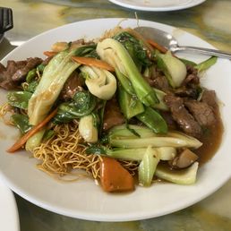 Beef pan fried crispy noodle Beef pan fried crispy noodle