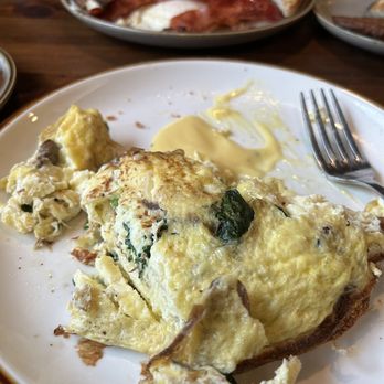 Kennedy's Pub Inc - Spinach, mushroom and cheese omelette! - Seafood Near Me - Marlborough, Massachusetts Kennedy's Pub Inc - Spinach, mushroom and cheese omelette! - Seafood Near Me - Marlborough, Massachusetts