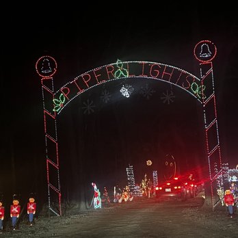 Piper Lights - Christmas Holiday Lights - Welcome! - Holiday Decorations Near Me - Wake Forest, North Carolina Piper Lights - Christmas Holiday Lights - Welcome! - Holiday Decorations Near Me - Wake Forest, North Carolina