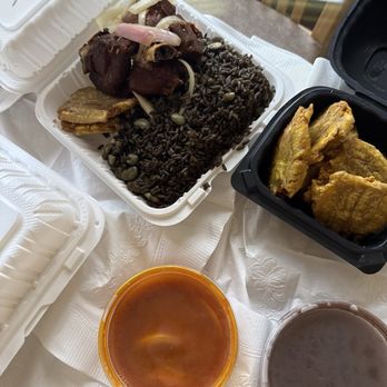 Chez Aviole - Diri Black Rice (Djondjon du riz), sos pwa, Fried Platain (6) - Haitian Near Me - Silver Spring, Maryland Chez Aviole - Diri Black Rice (Djondjon du riz), sos pwa, Fried Platain (6) - Haitian Near Me - Silver Spring, Maryland