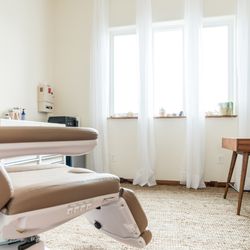 LUX Medical Aesthetics - Lux treatment room.