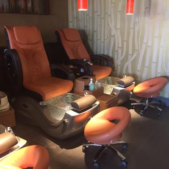 Divine Nail Spa - Pedicure stations - Nail Salons Near Me - Haymarket, Virginia